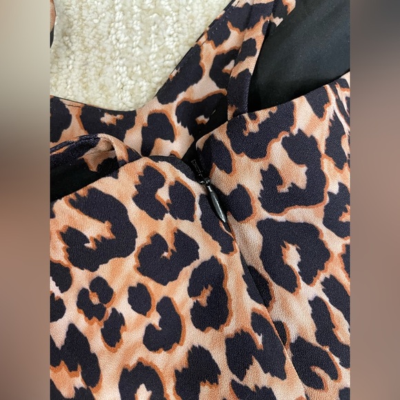 LIKELY
Leopard Brooklyn Dress 0 - Picture 12 of 15